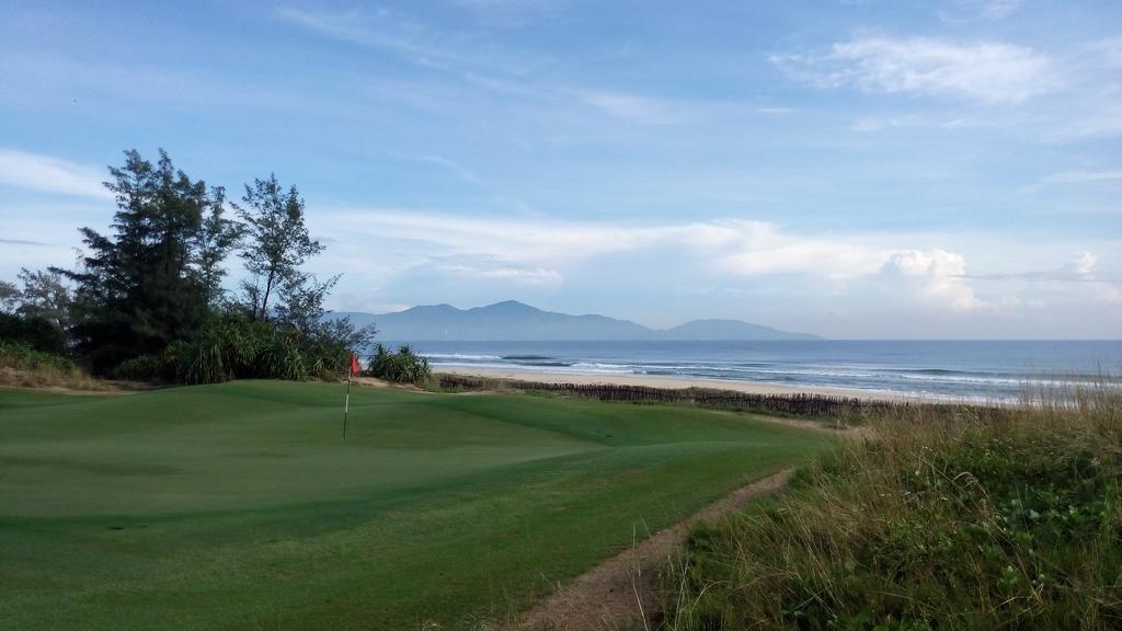 Ocean Apartment Spa & Golf Danang 외부 사진