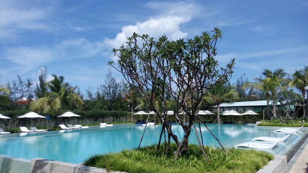 Ocean Apartment Spa & Golf Danang 외부 사진