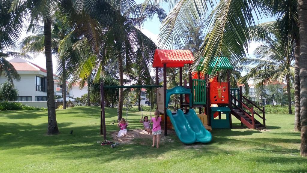 Ocean Apartment Spa & Golf Danang 외부 사진